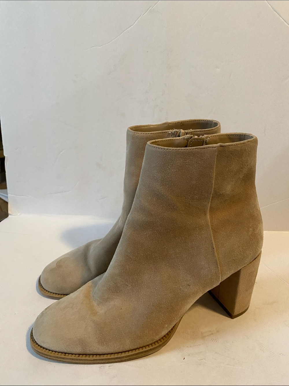 Steve Madden Josie Beige Suede Ankle Boots w Block Heels
